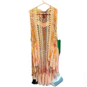 Stunning Lacey and Ruffled Long Sleeveless Duster NWOT XXL